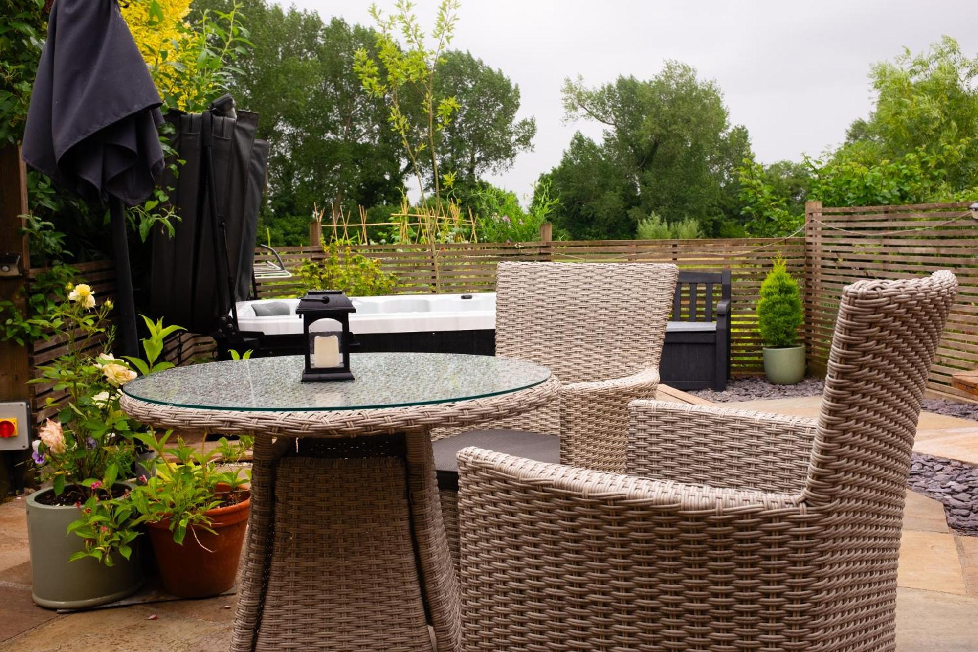Moors Wood Relaxing ,Tranquil Retreat With Hot Tub Villa Chippenham  Eksteriør bilde
